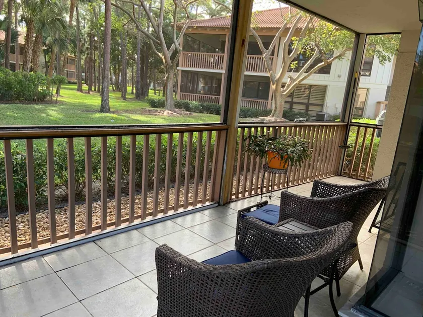 PGA National Resort Golf Villa - Pool Side Executive Two Bedroom.  - Image 1