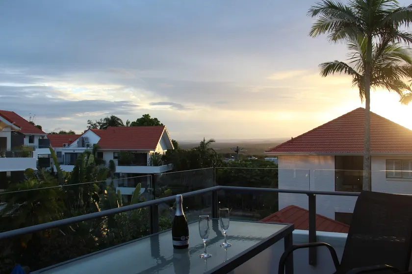 Haven on Noosa Hill - sunset views, pools, spa - Image 1