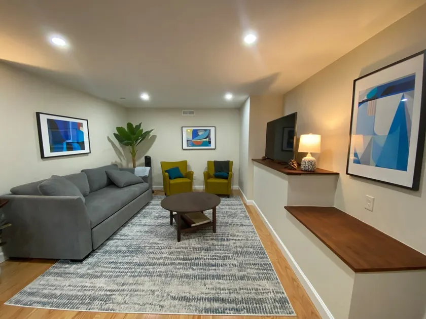Golden Gate, Bay Area Views! Peaceful, Large Suite - Image 1