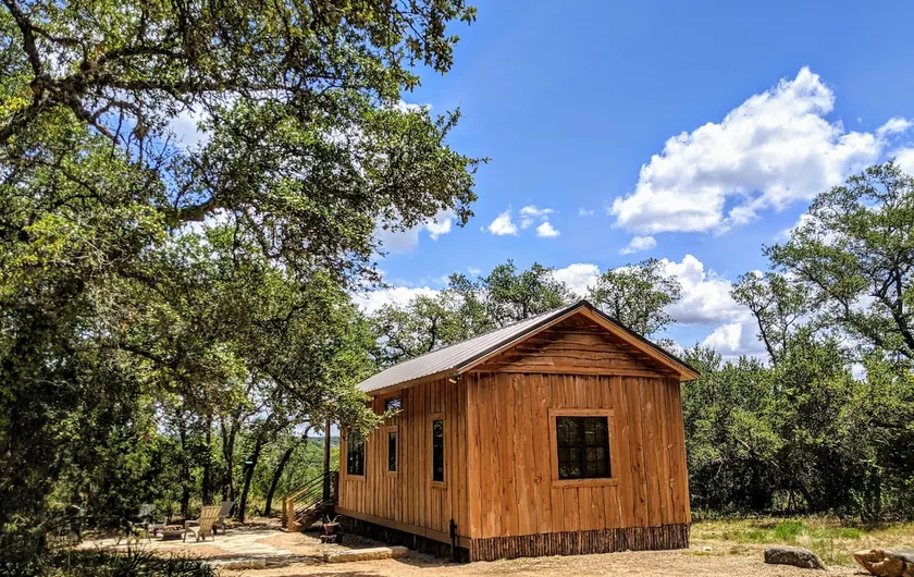 Hawk's Hollow- A Funky Hill Country Cabin - Image 1