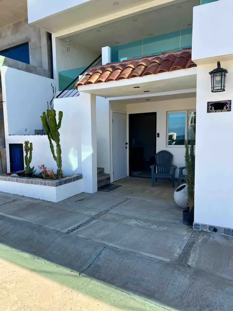 Plaza Del Mar: Private Studio (Sandy Beach Access) - Image 1