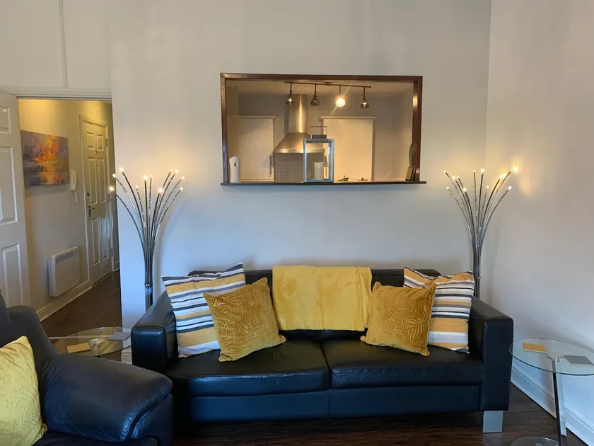 Ayr Apartment with Sea and Countryside views - Image 1