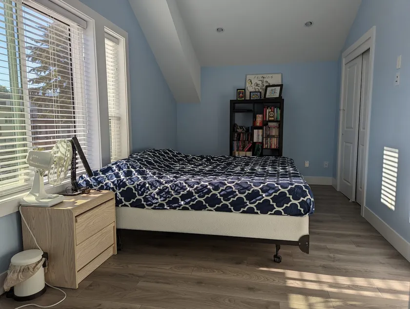 Newly built 2 bed duplex, 2 baths, AC in East Van - Image 1