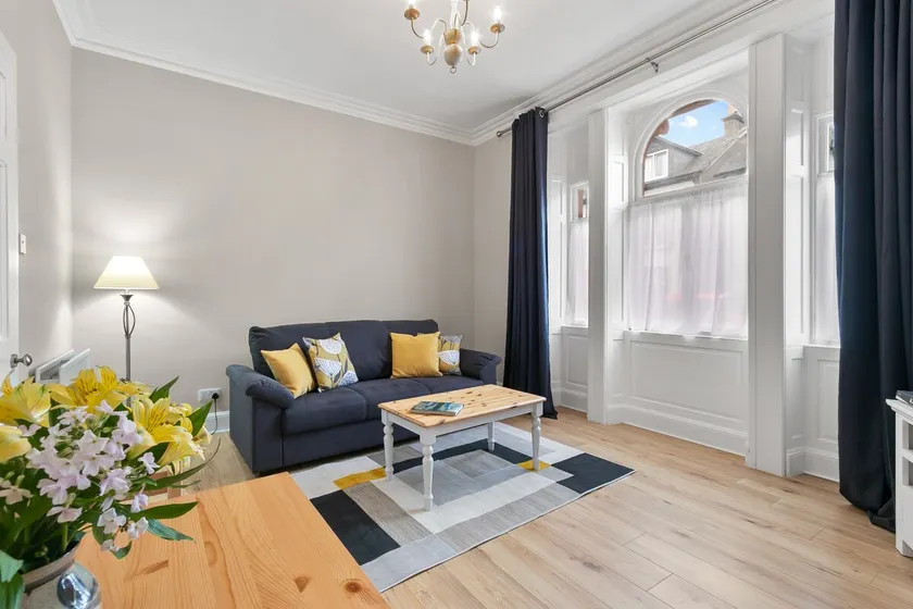 Bay Apartment in Helensburgh, near Loch Lomond - Image 1