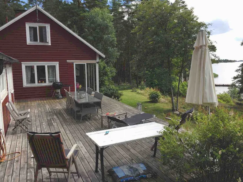 Waterfront property Sleeps 8 Beach Sauna Peace - Image 1