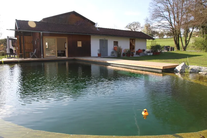 Modern guest house right by the swimming pond - Image 1