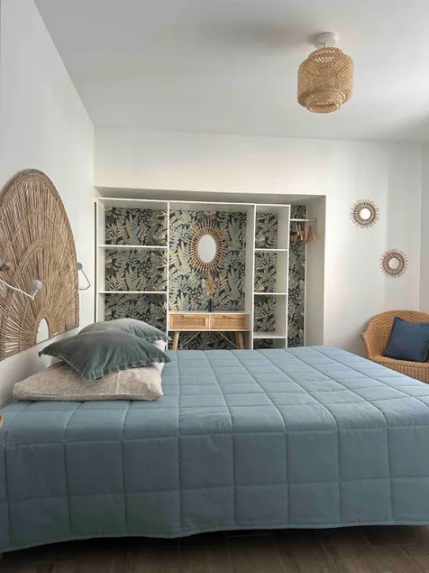 Cozy Apartment St Laurent de Mûre - Image 1