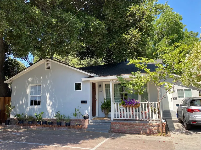 2 bedroom 1 bath in East Palo Alto - Image 1