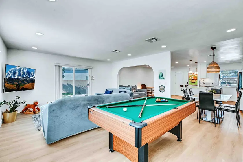 Sleep 14 Stunning Home Kids Friendly Near DTLA - Image 1