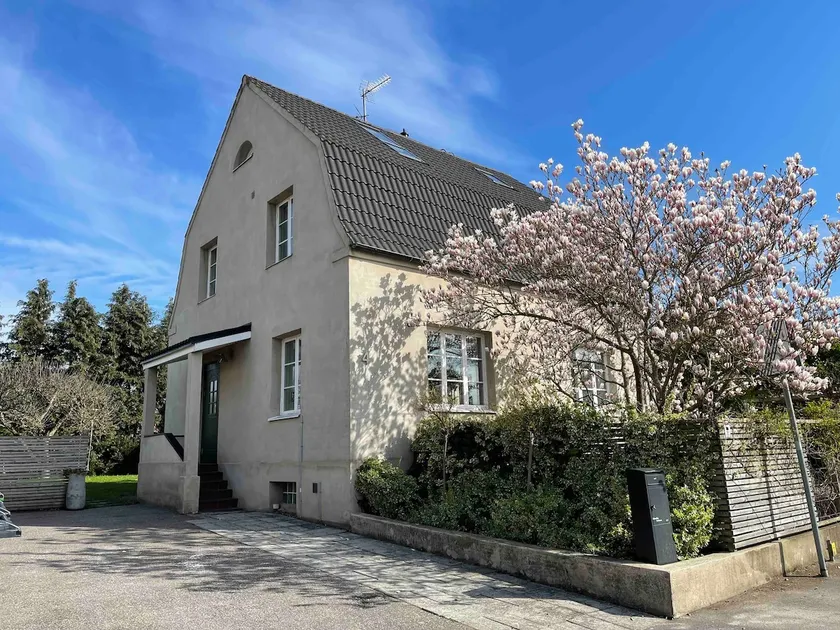 Family friendly house with garden - Image 1