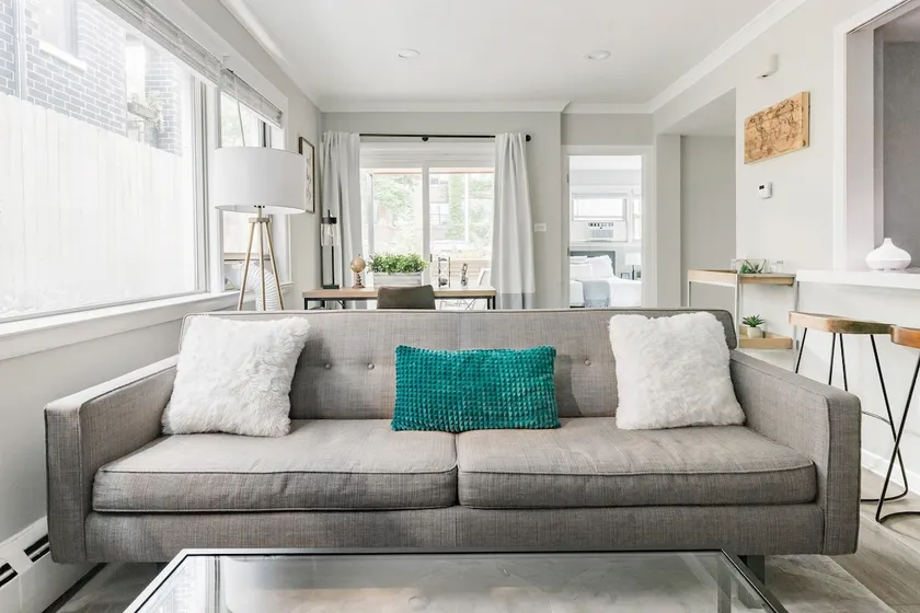 Inviting Stylish Home with Covered Patio - Image 1