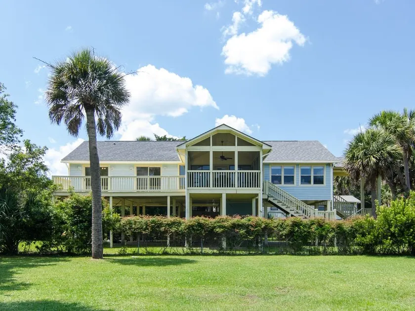 OCEAN VIEWS and Best Beach Access @ Pelican Alley on Edisto Beach. - Image 1