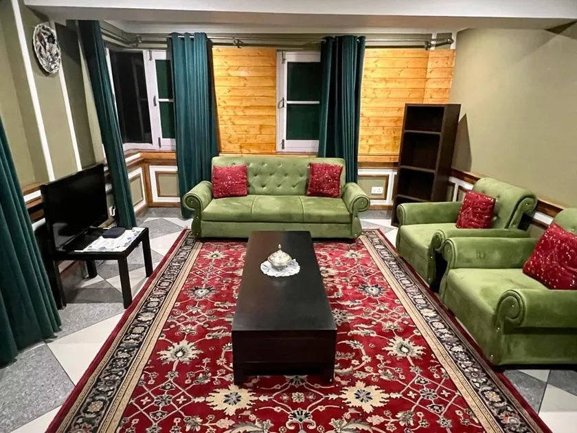 Cozy 2BR/3BA Home in Scenic Ishber Nishat Srinagar - Image 1