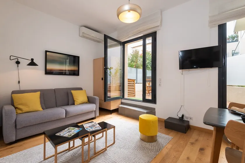 2P new terrace - Image 1