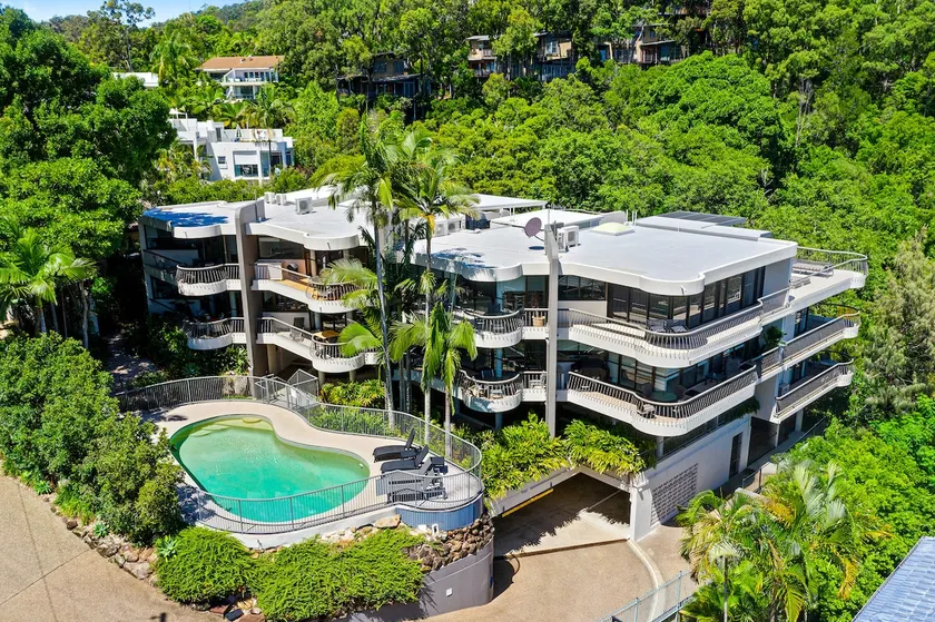 Tranquil Noosa at its best Beach, Bush, Good Food. - Image 1