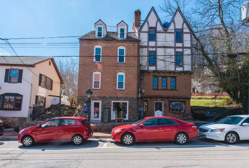 The Daisy in Historic Occoquan (Mins to DC) - Image 1
