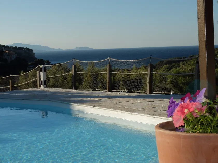 Villa Cantosol - Image 1