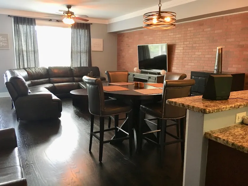 Townhome close to all downtown attractions! - Image 1