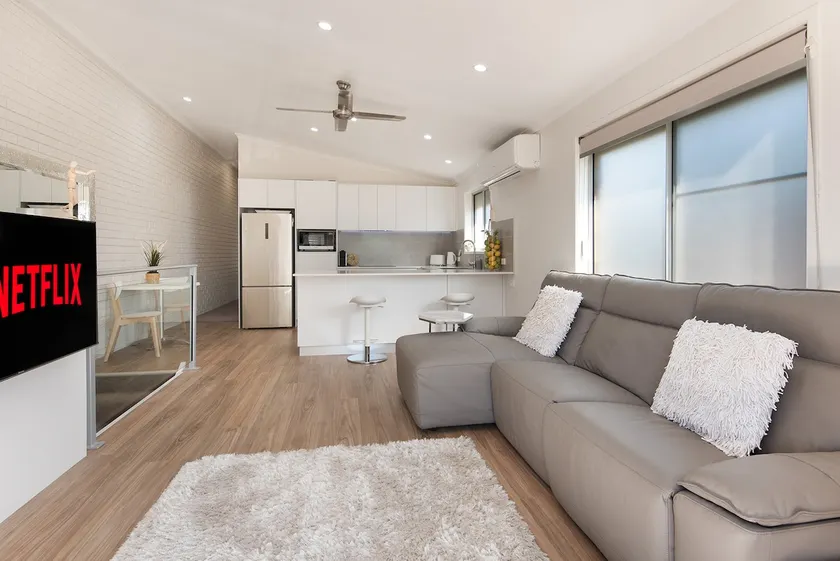 Popular Apartment for two in central Maroochydore - Image 1