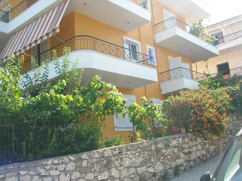 Lina's Apartment - Image 1