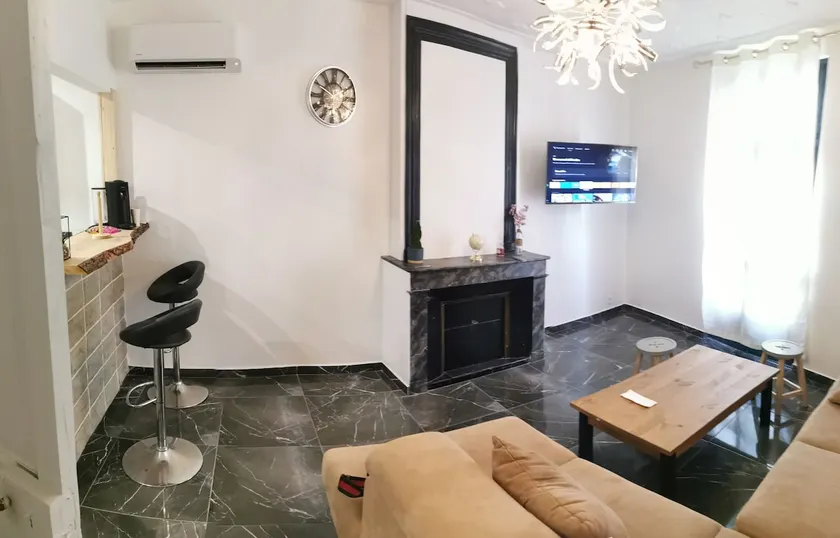 Appartement standing - Image 1