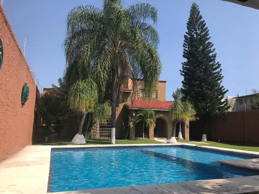 Beautiful House In Cuautla with Pool - Image 1