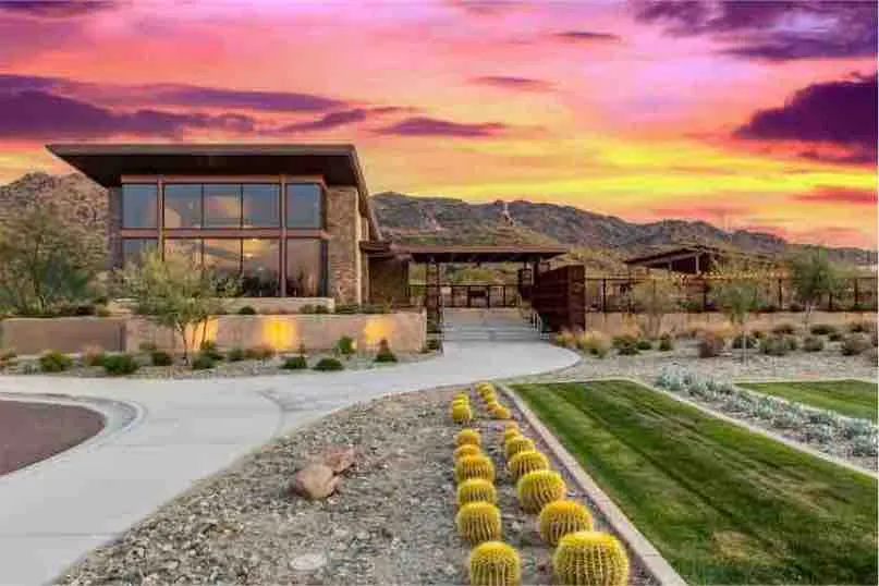 Mountain Park Retreat - Image 1