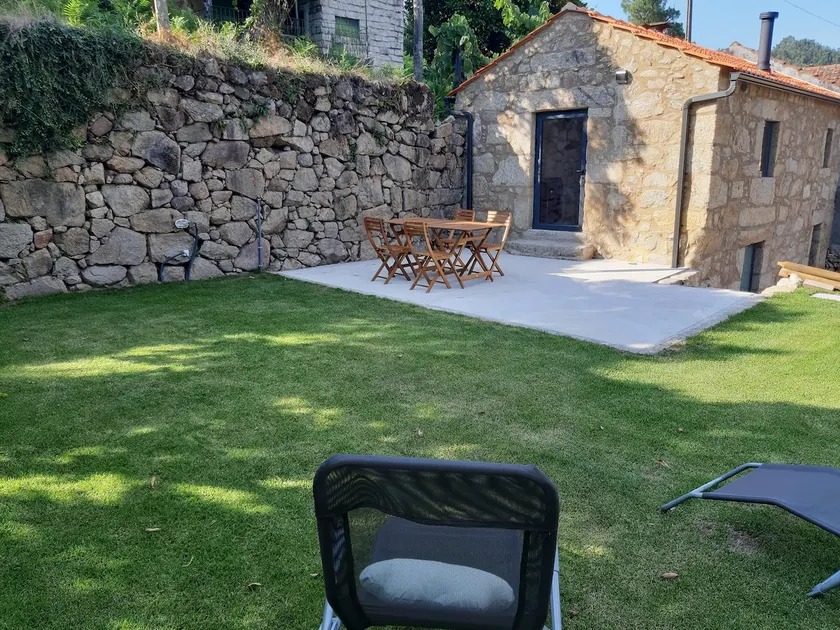 River House Sejães - Image 1