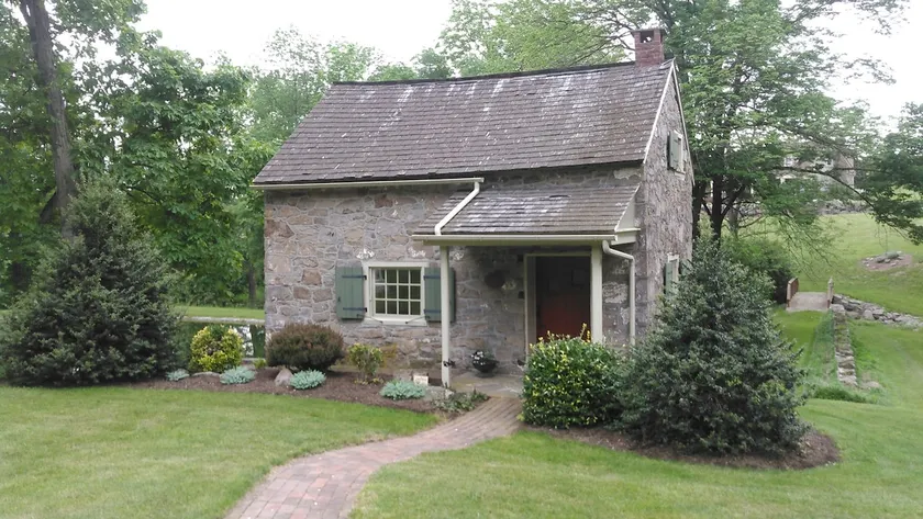 Walnut Valley Guest House - Image 1