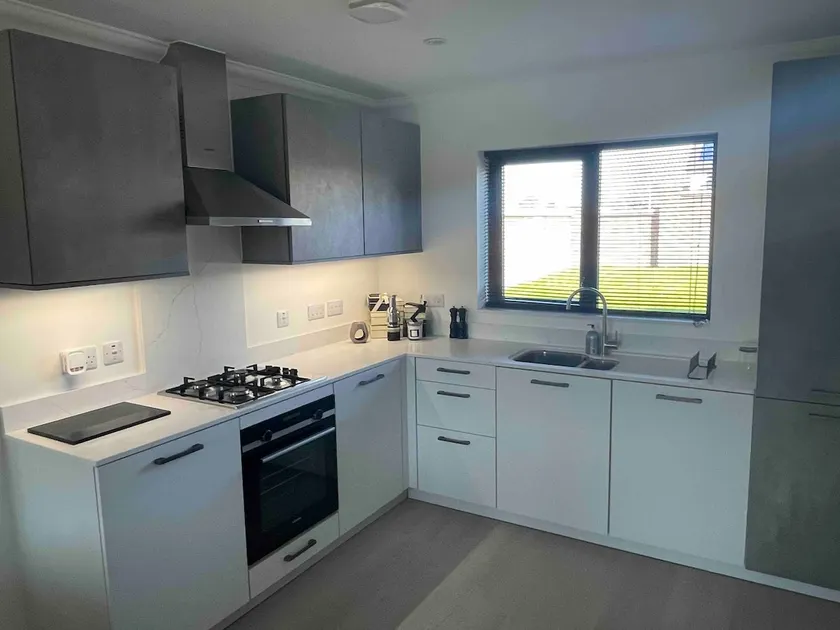 Modern 2 Bedroom House, Edinburgh. - Image 1