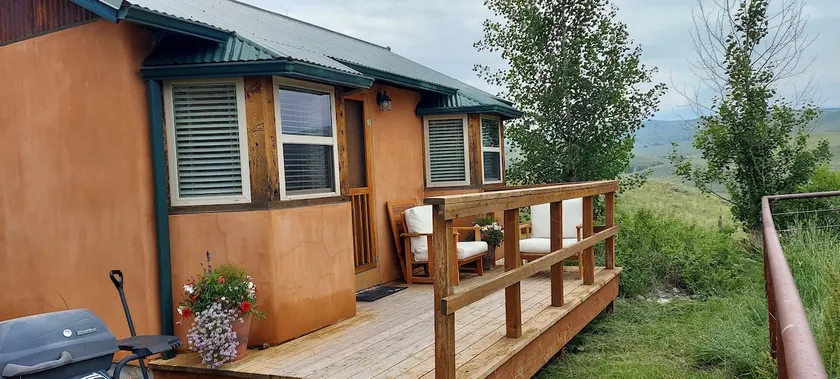 Heart Mountain Bungalow - Image 1