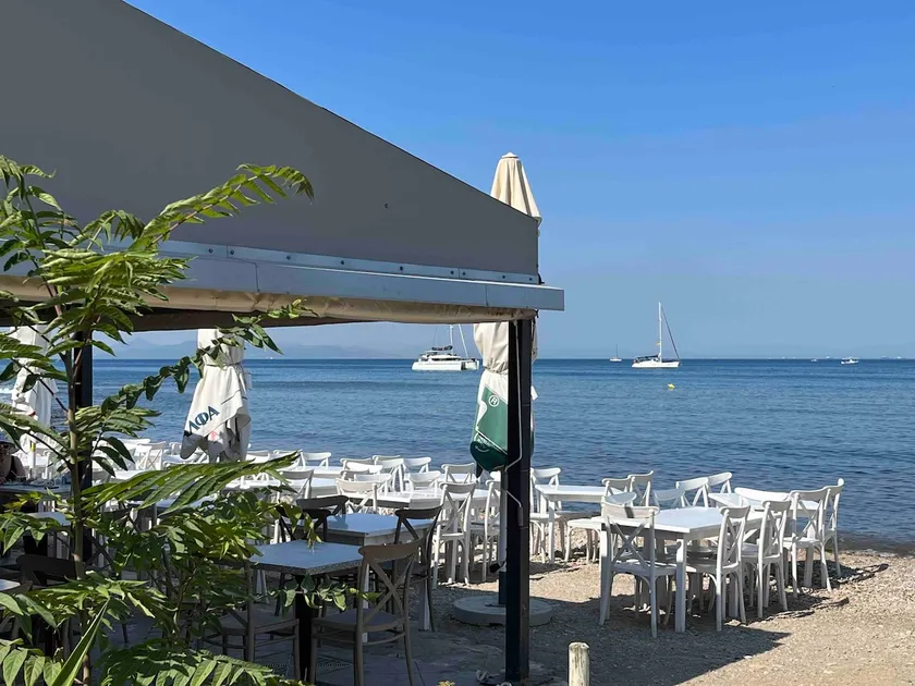 Beach holiday apartment convenient to Acropolis - Image 1