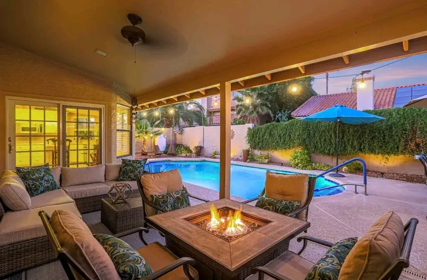 Luxury 4 Bed | Heated Pool | Outdoor TV | Sports - Image 1
