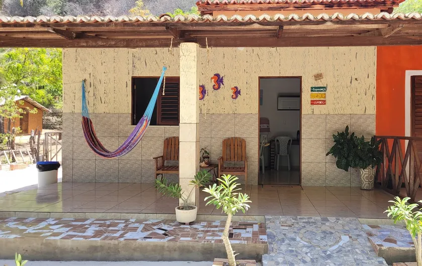 Chalet with full kitchen on Ponta Grossa Beach - Image 1