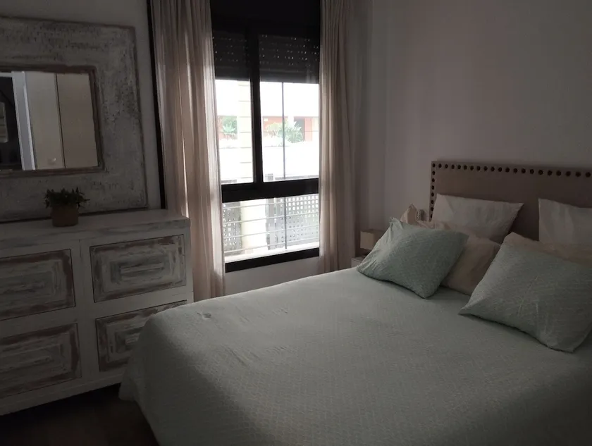 Bright and newly renovated apartment 50m from the beach - Image 1