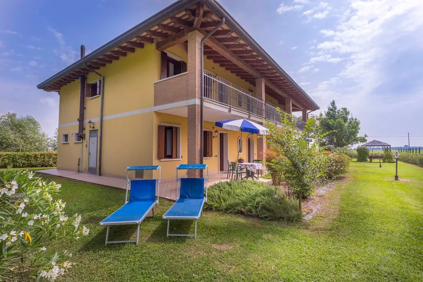 Country Apartment Classic View - Image 1