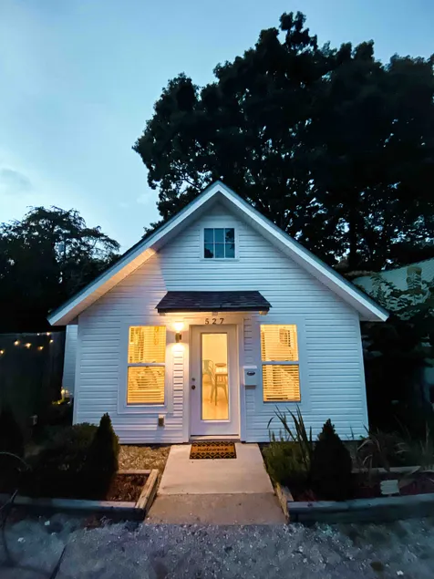 ⭐️⭐️⭐️⭐️⭐️Casita Blanca 🚶🏽➡️Dining, BREWS,SHOPS📍DTWN📍LUX - Image 1
