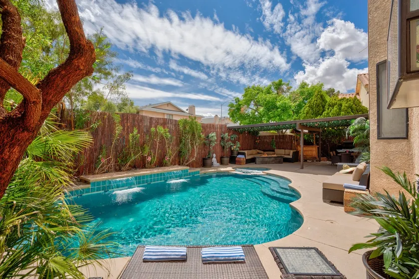 Extraordinary Private Pool/Spa Villa w/man cave - Image 1