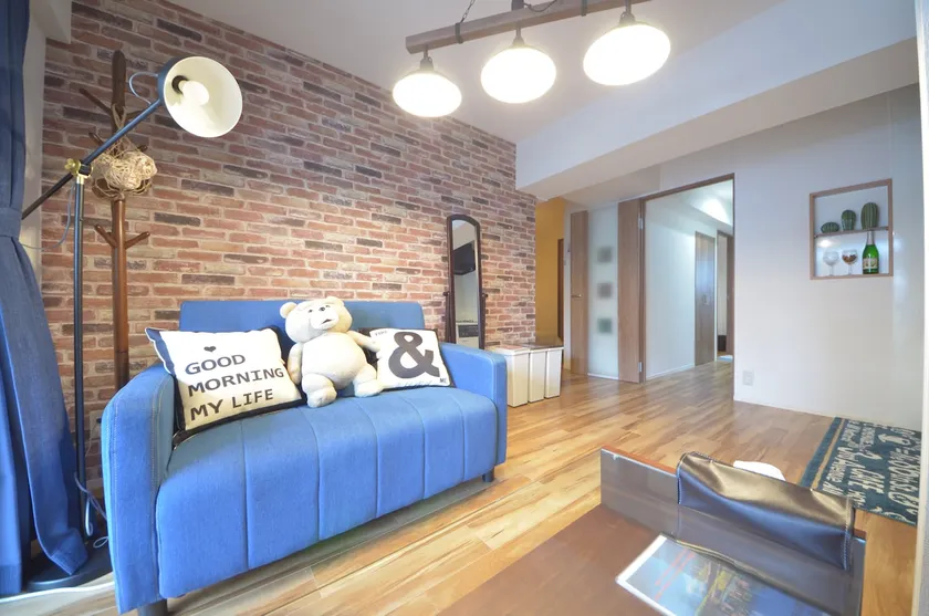 Kessen's apartment, brick-style apartment rs400 - Image 1