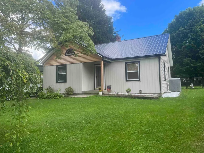 Adorable 3-bedroom home near PSU - Image 1