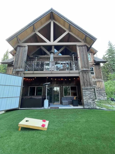Secluded Schweitzer apartment with hot tub - Image 1