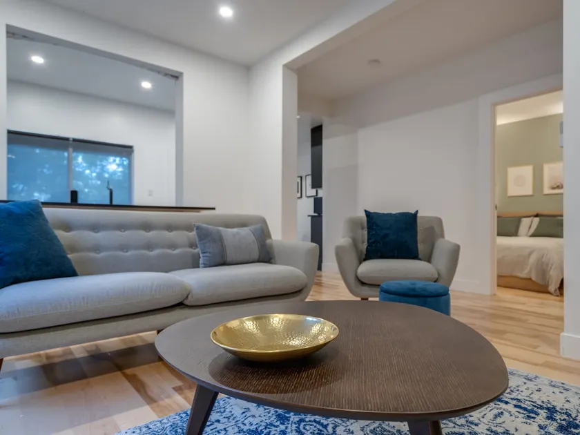 RAFAeLLE | Bright 2BR – Near Metro & Promenade - Image 1