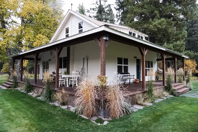Crane Mountain Cottage: as seen in Sunset Magazine - Image 1