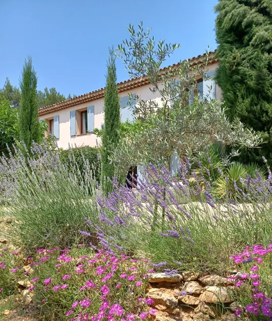 Studio with private garden Aix-Lubéron *Spa extra - Image 1