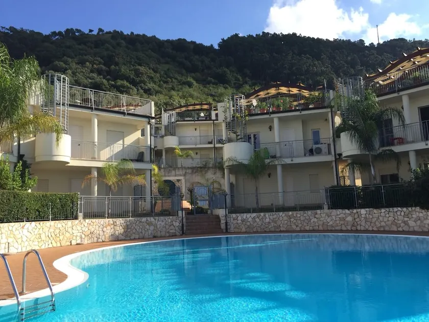 Sea View Apartment - Superbly Located in Pizzo, Calabria - Image 1