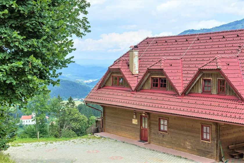 Apartment Petek with a beautiful view - Image 1
