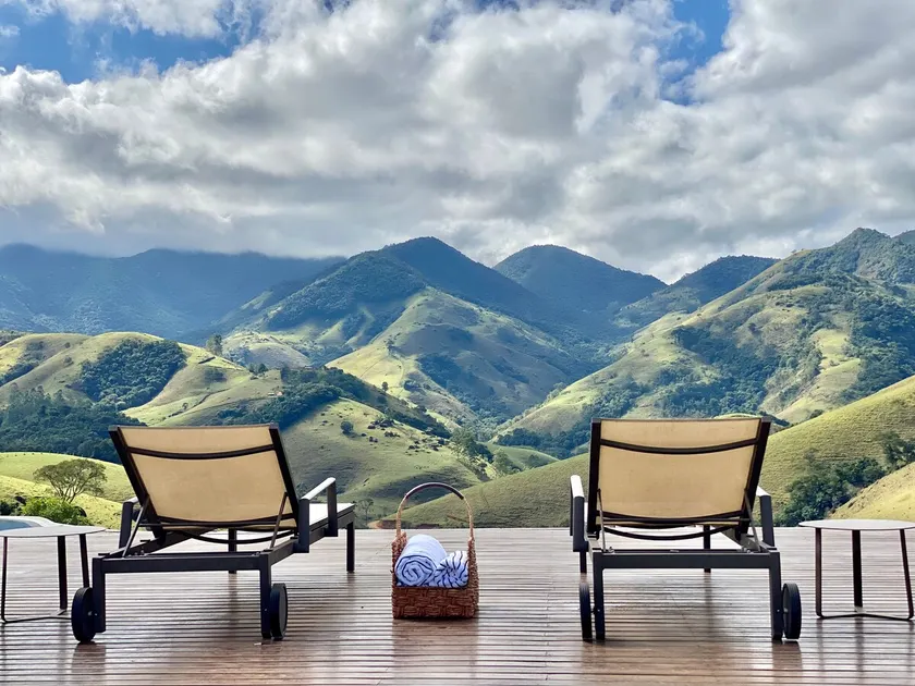 Mountain hideaway with spectacular views - Image 1
