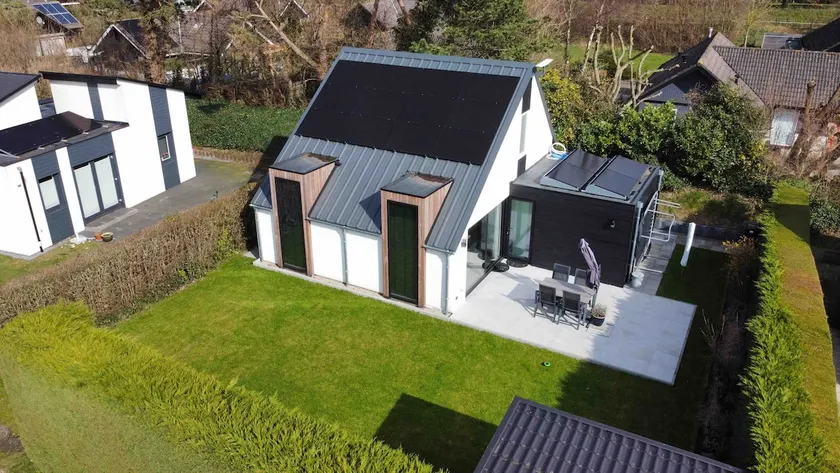 Beautiful holiday home by the sea - Image 1