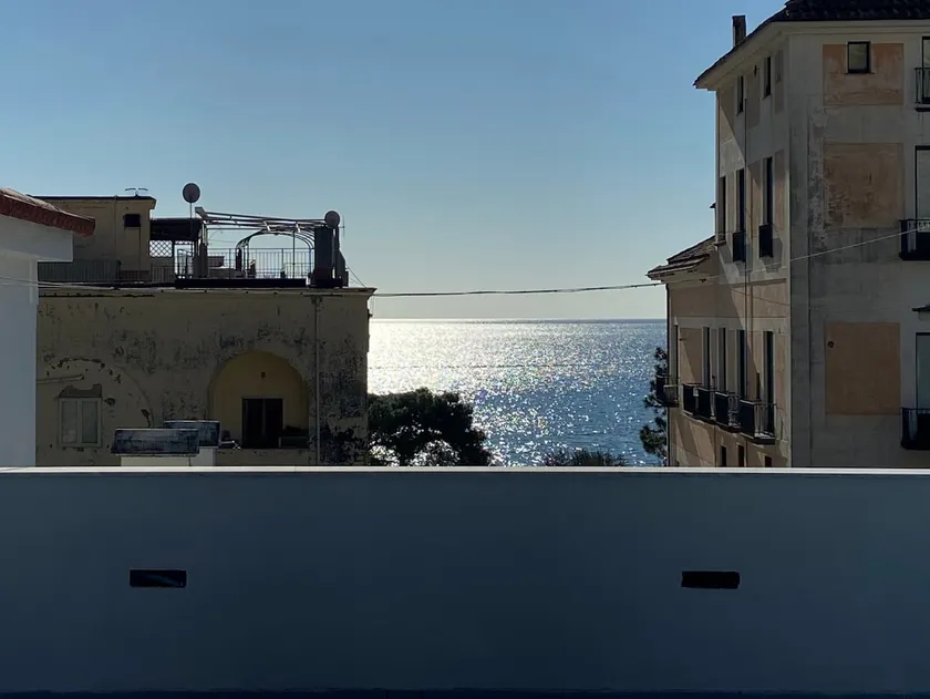 4 steps from the sea - Image 1