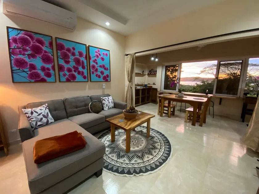 Walking distance to swimming beach, Studio apartment, super safe, near Samara - Image 1